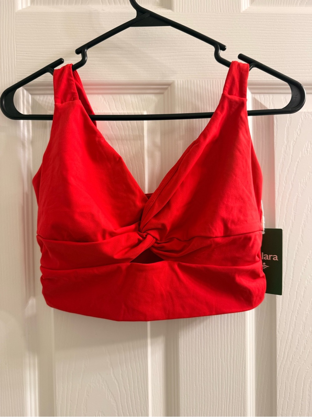 HALARA Red Twist-Front sports bra
